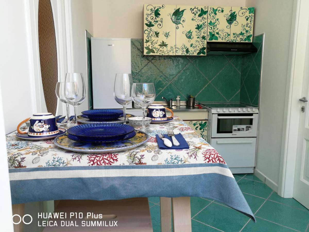 Amalfi Small Wonder Tiny Town House Exterior foto
